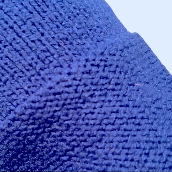 Blue pull-over - Picture 7 of 12